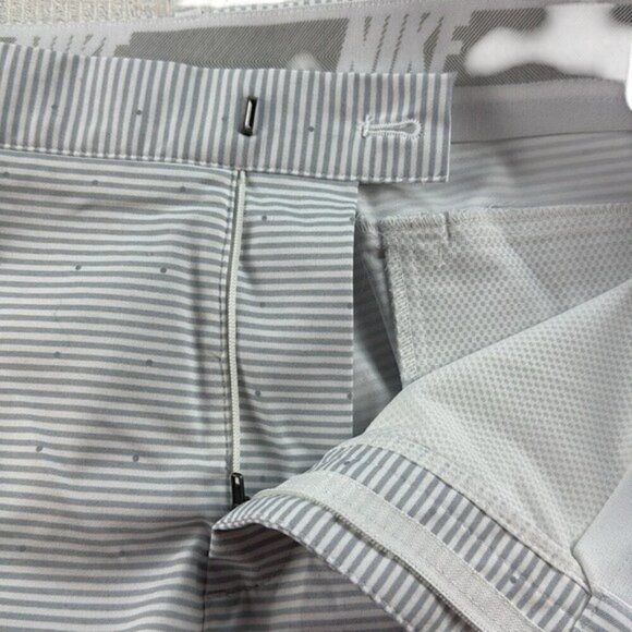Nike Shorts Golf Slim Fit White & Gray Men's Size 35 - Picture 6 of 8